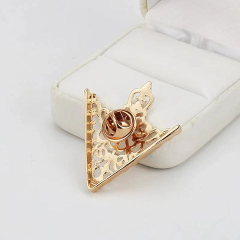 DALLAS Triangle Collar Pins – Metalwork Statement Brooches DALLAS Triangle Collar Pins – Metalwork Statement Brooches