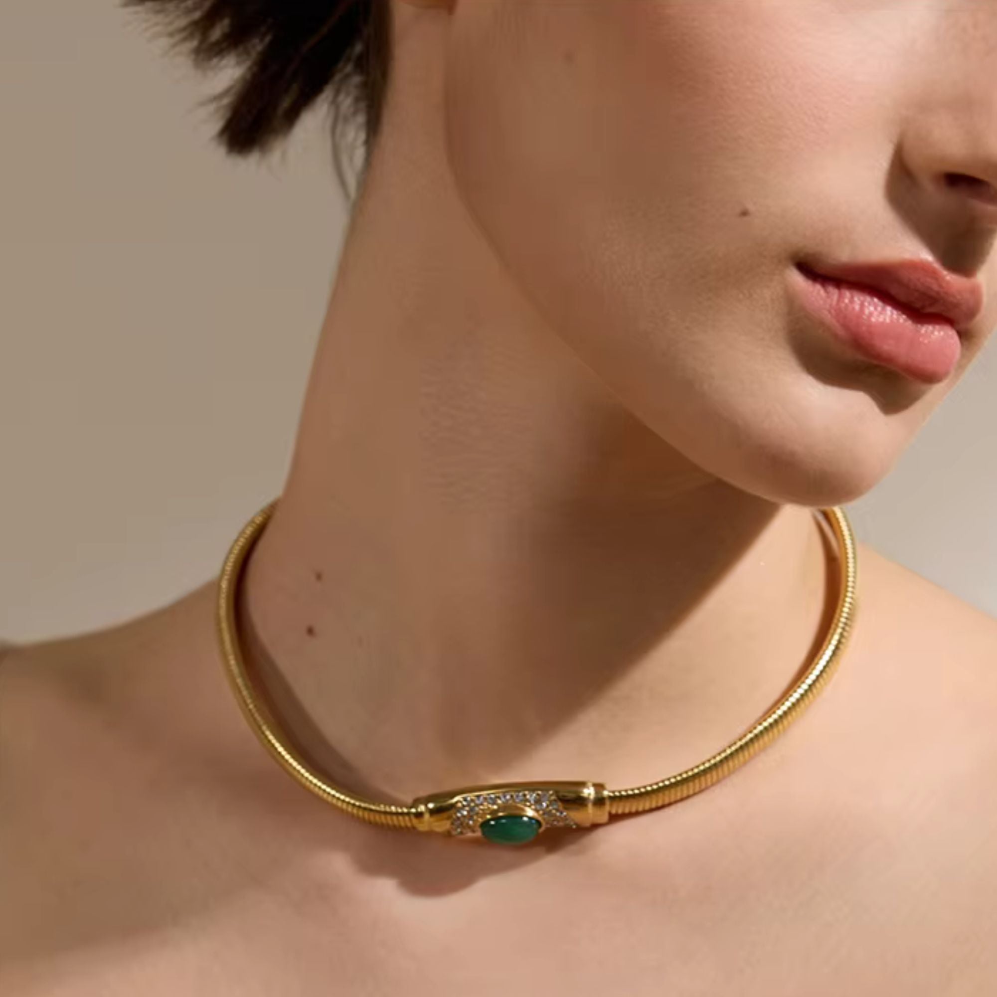 VERDE Choker Necklace Secondary image