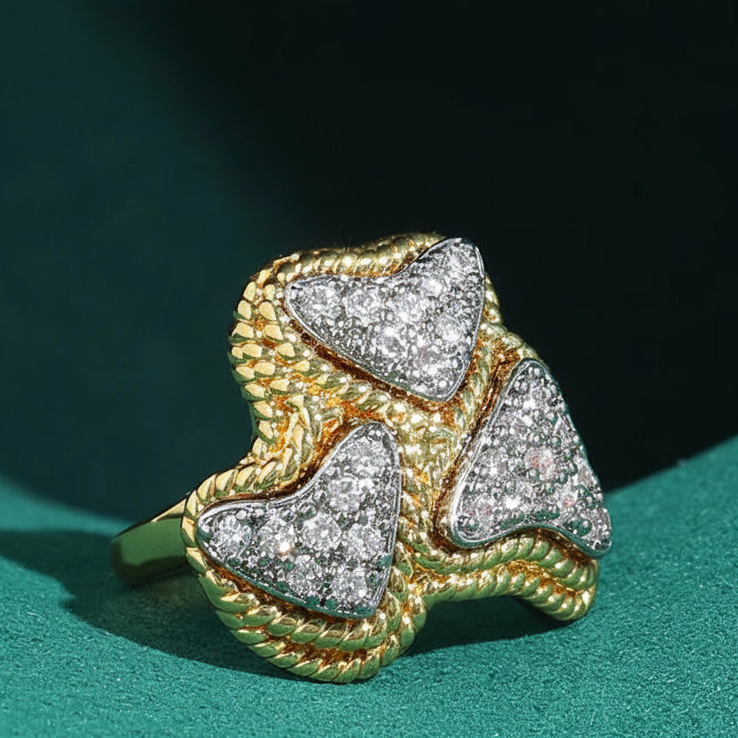 TRICOEUR Cocktail Ring