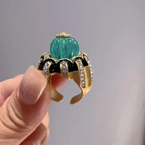 EMERALD EMPRESS Ring