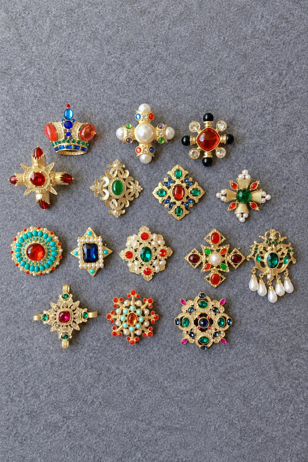 REGALIA Gemstone Brooch