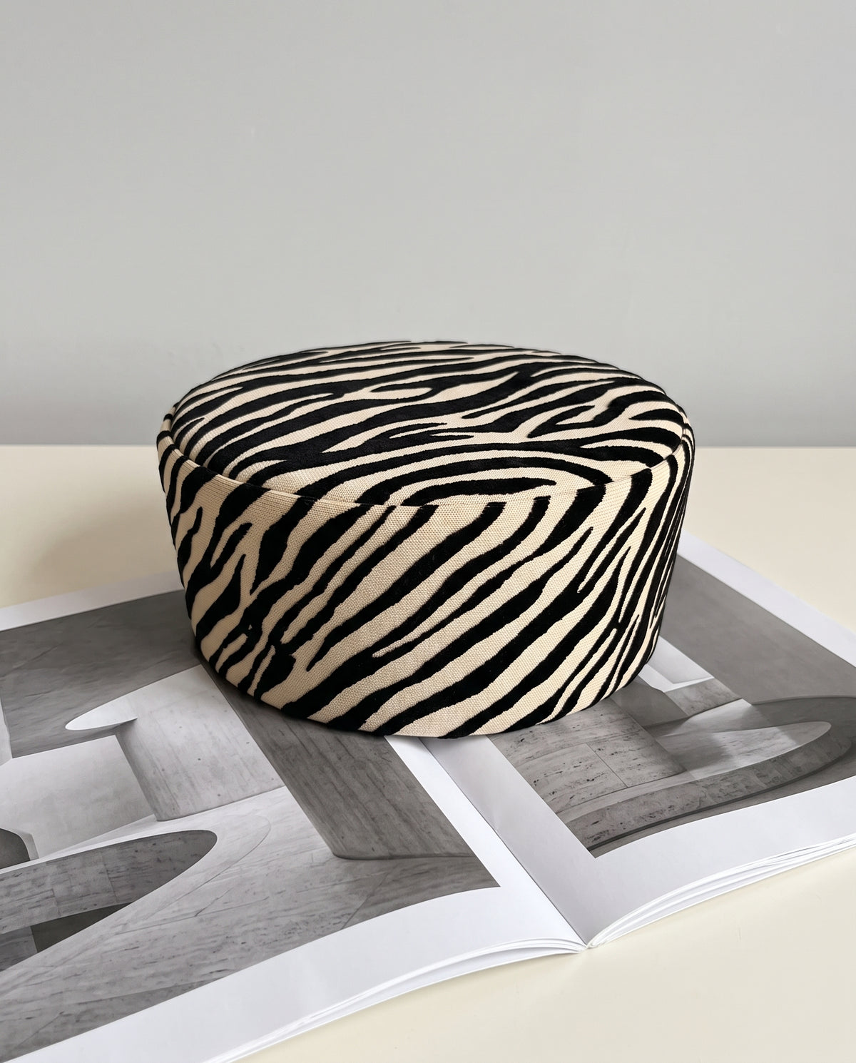 ZÈBRE Pillbox Hat