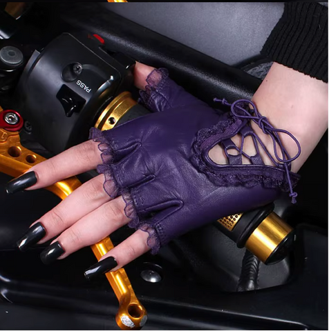 REGENCY Lace-Up Leather Driving Gloves