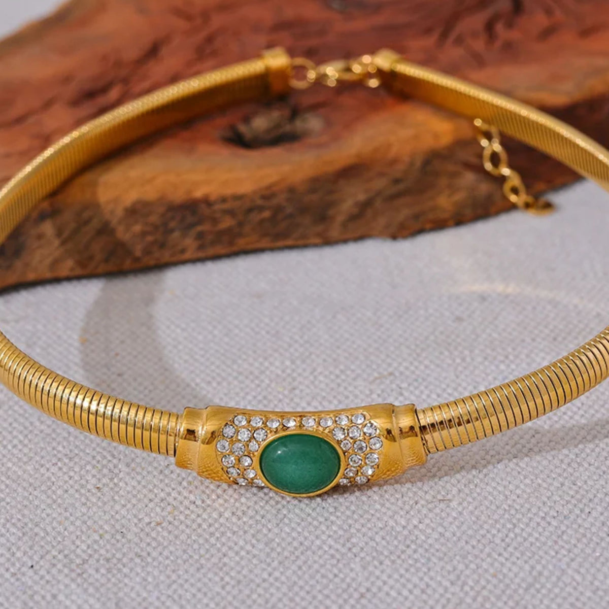 VERDE Choker Necklace