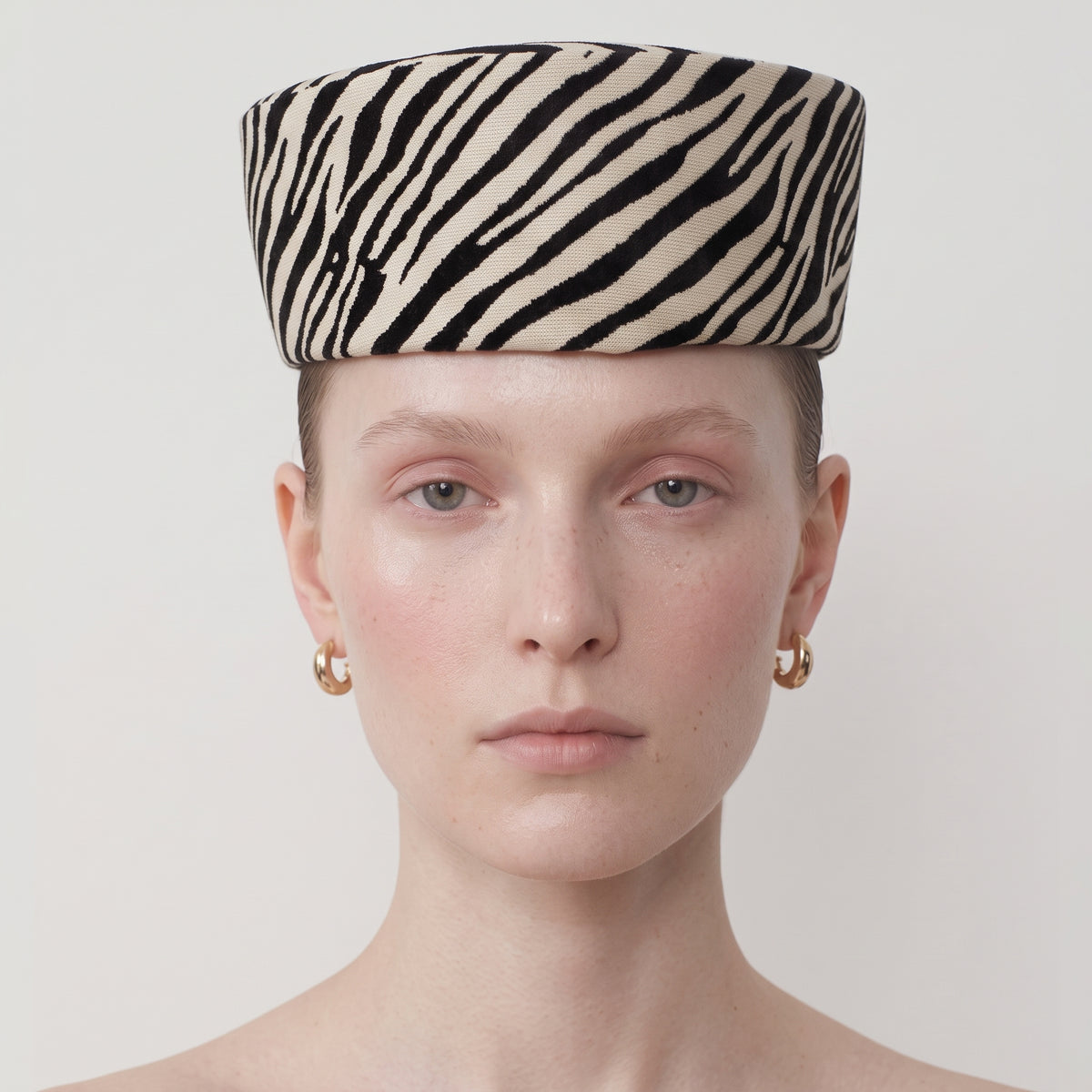 ZÈBRE Pillbox Hat