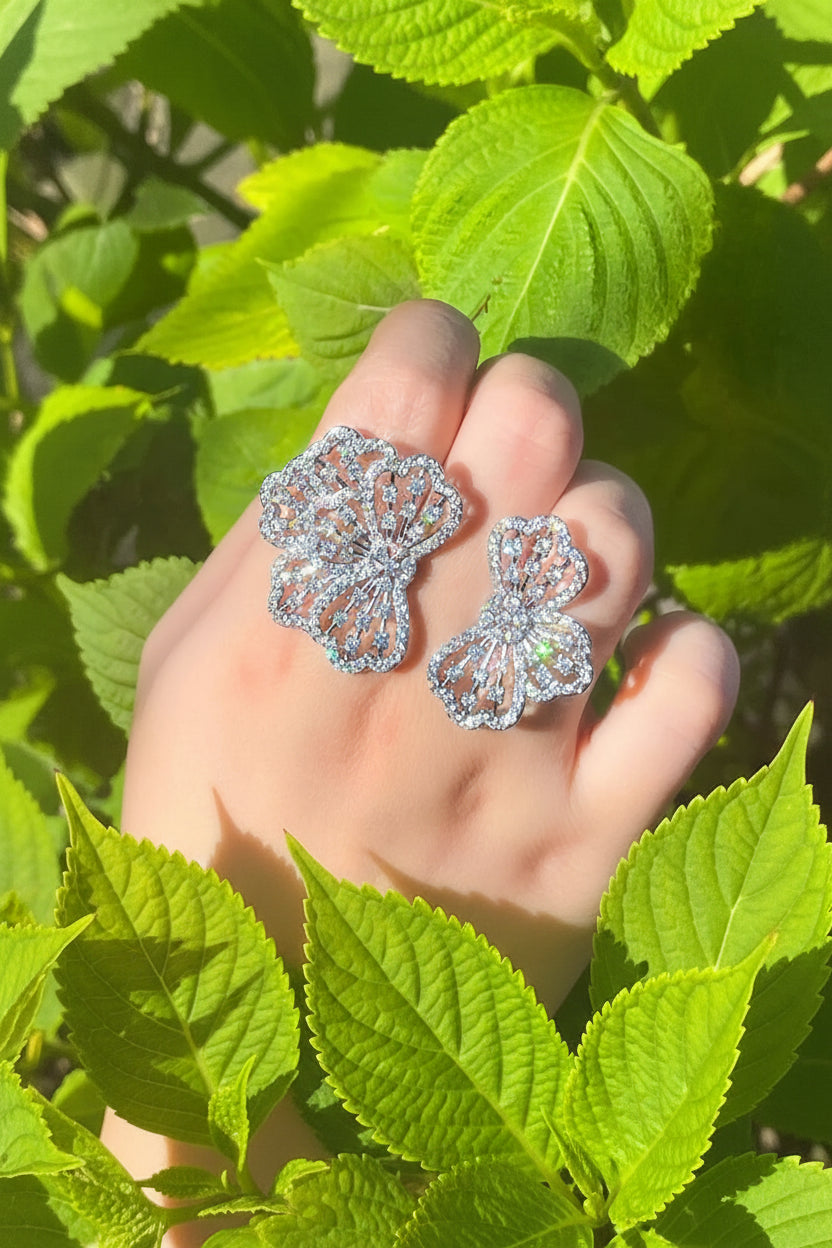 BLOOM COUTURE Pavé Ring-ring-SAINT CHIC Imagen principal del producto