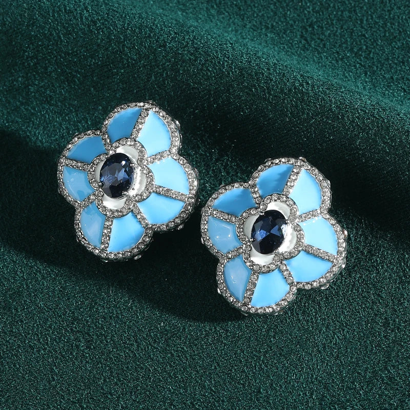 CLOVER Stud Earrings-Earrings-SAINT CHIC Image principale du produit