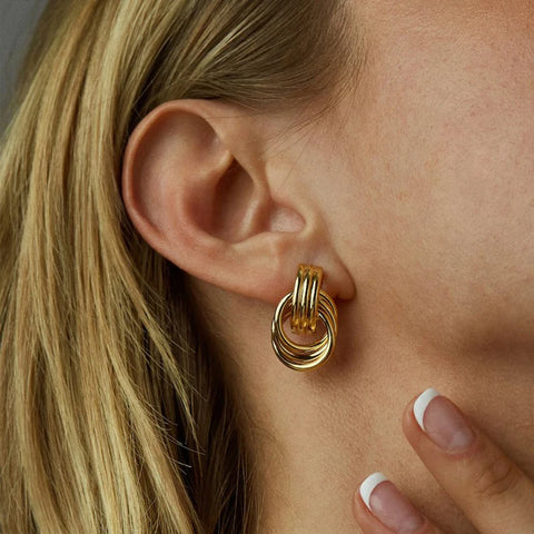 SCULPTURA Vintage Twist Earrings