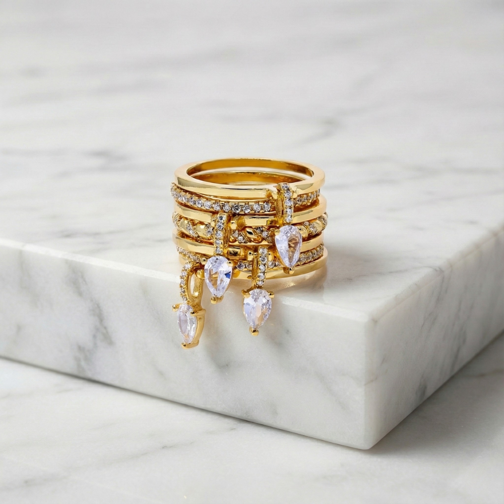 THE FLIRT Drop Stack Ring Set