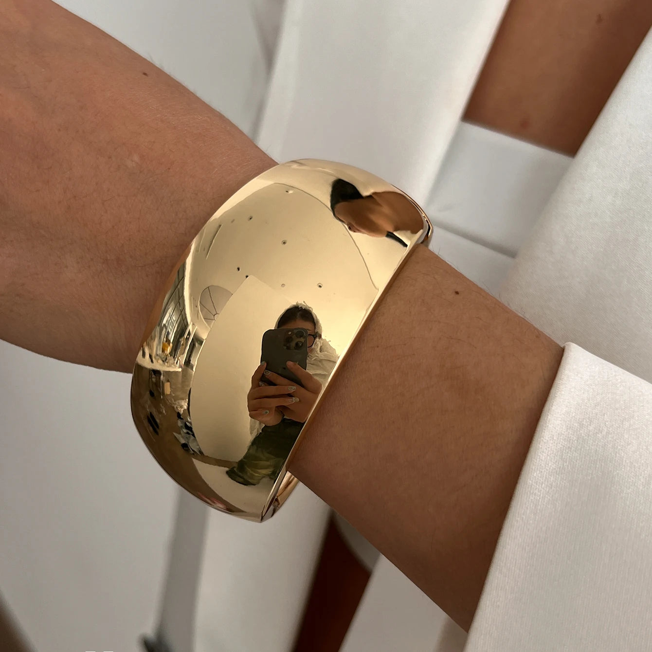 GILDED STATEMENT Bangle Set-bracelet-SAINT CHIC Image principale du produit