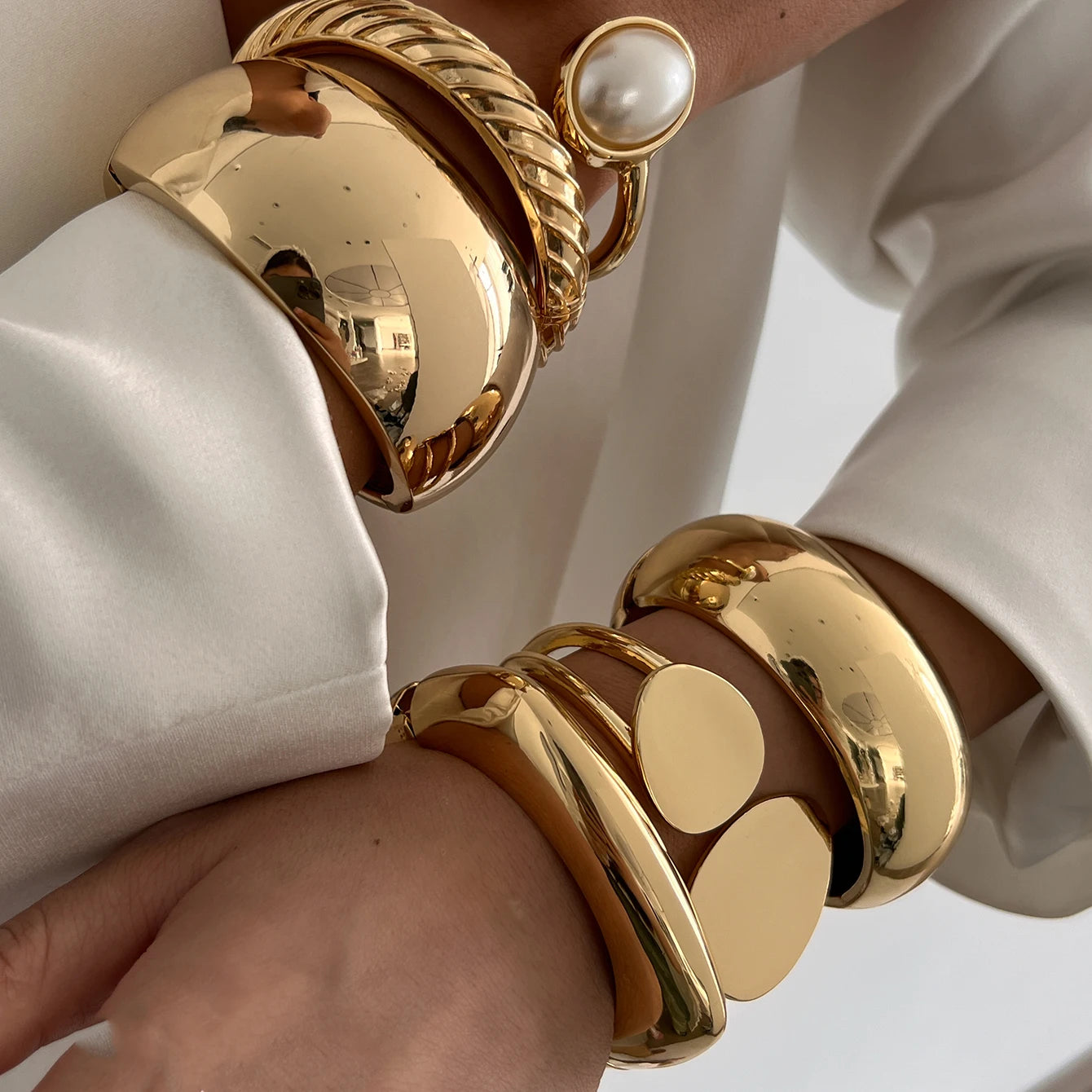 GILDED STATEMENT Bangle Set-bracelet-SAINT CHIC