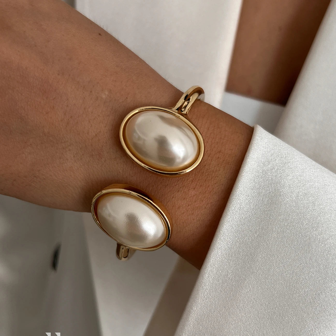 GILDED STATEMENT Bangle Set-bracelet-SAINT CHIC
