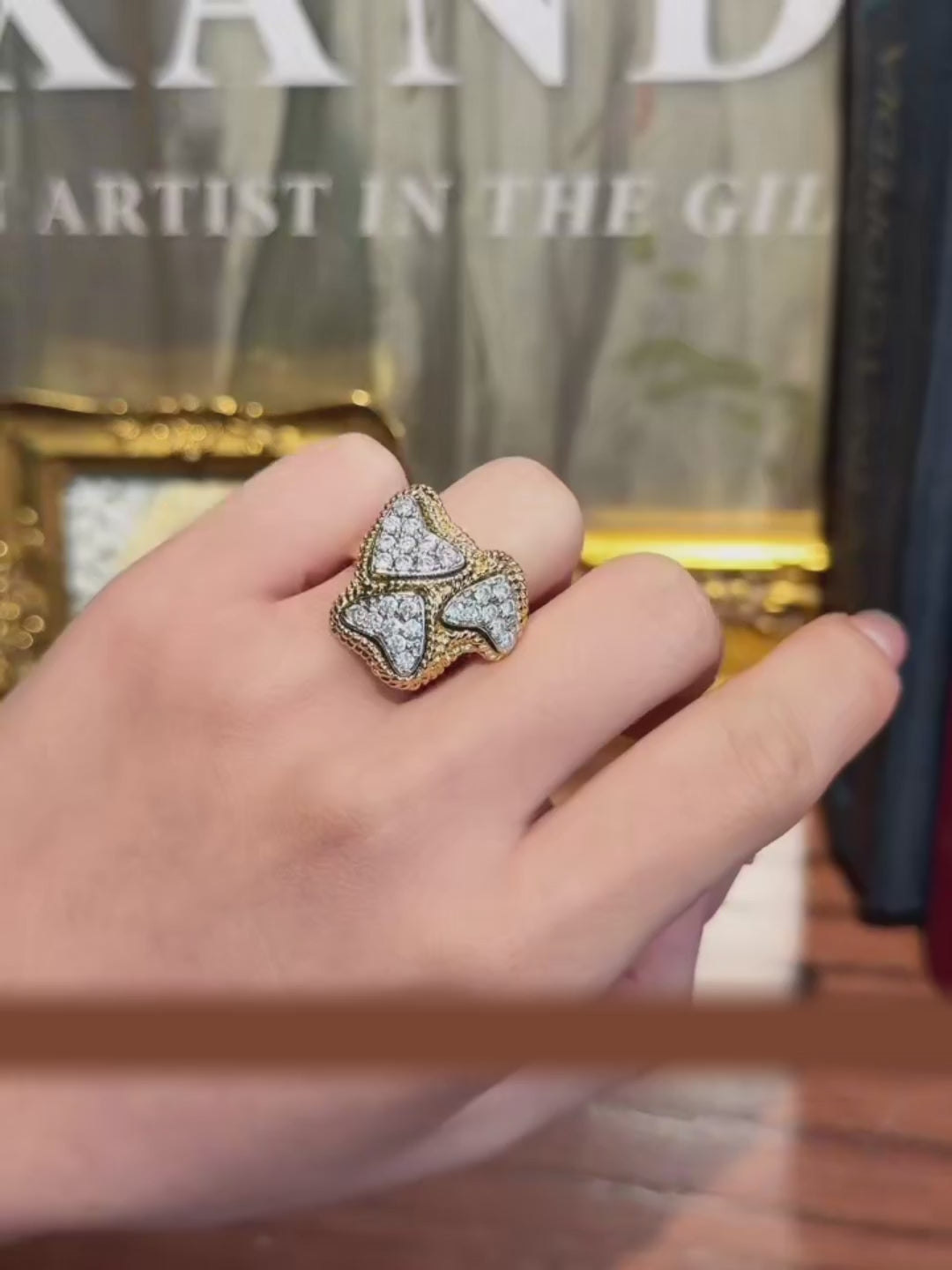 TRICOEUR Cocktail Ring