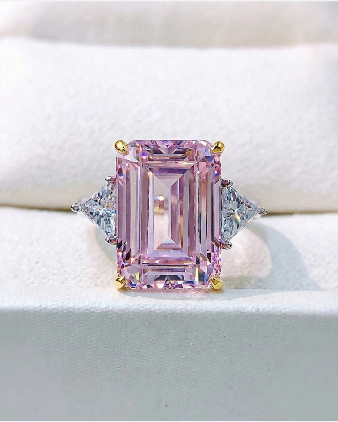 PRINCESS Emerald Cut Ring-ring-SAINT CHIC Imagen principal del producto