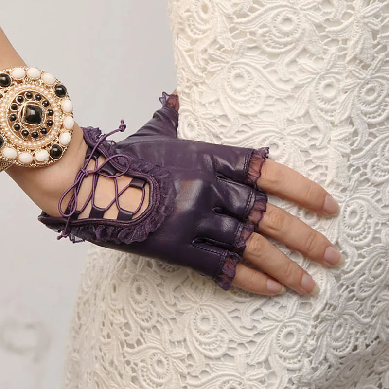 REGENCY Lace-Up Leather Driving Gloves Image secondaire du produit