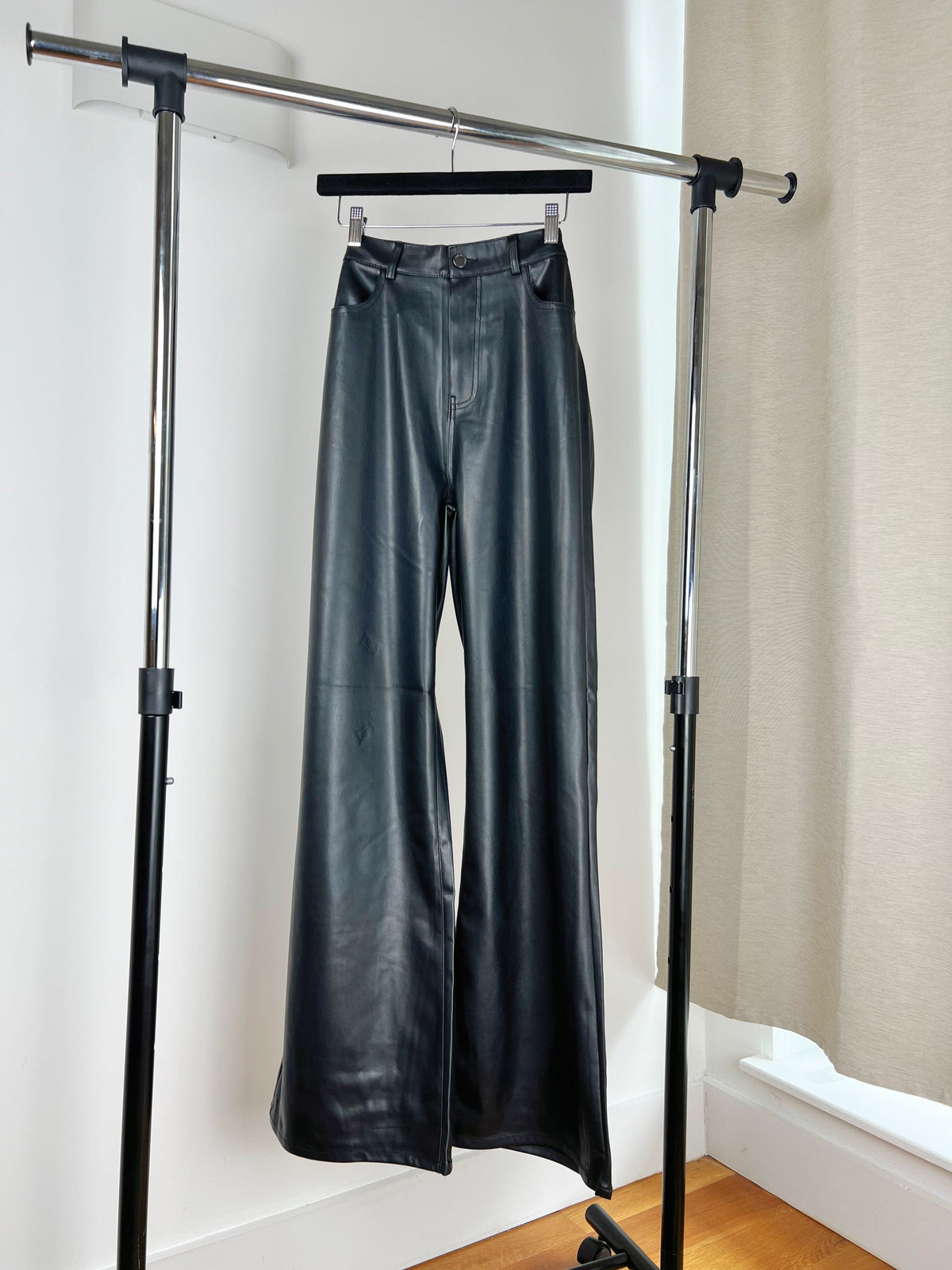 SAINT CHIC Pants 13 / Black RYDE Pants