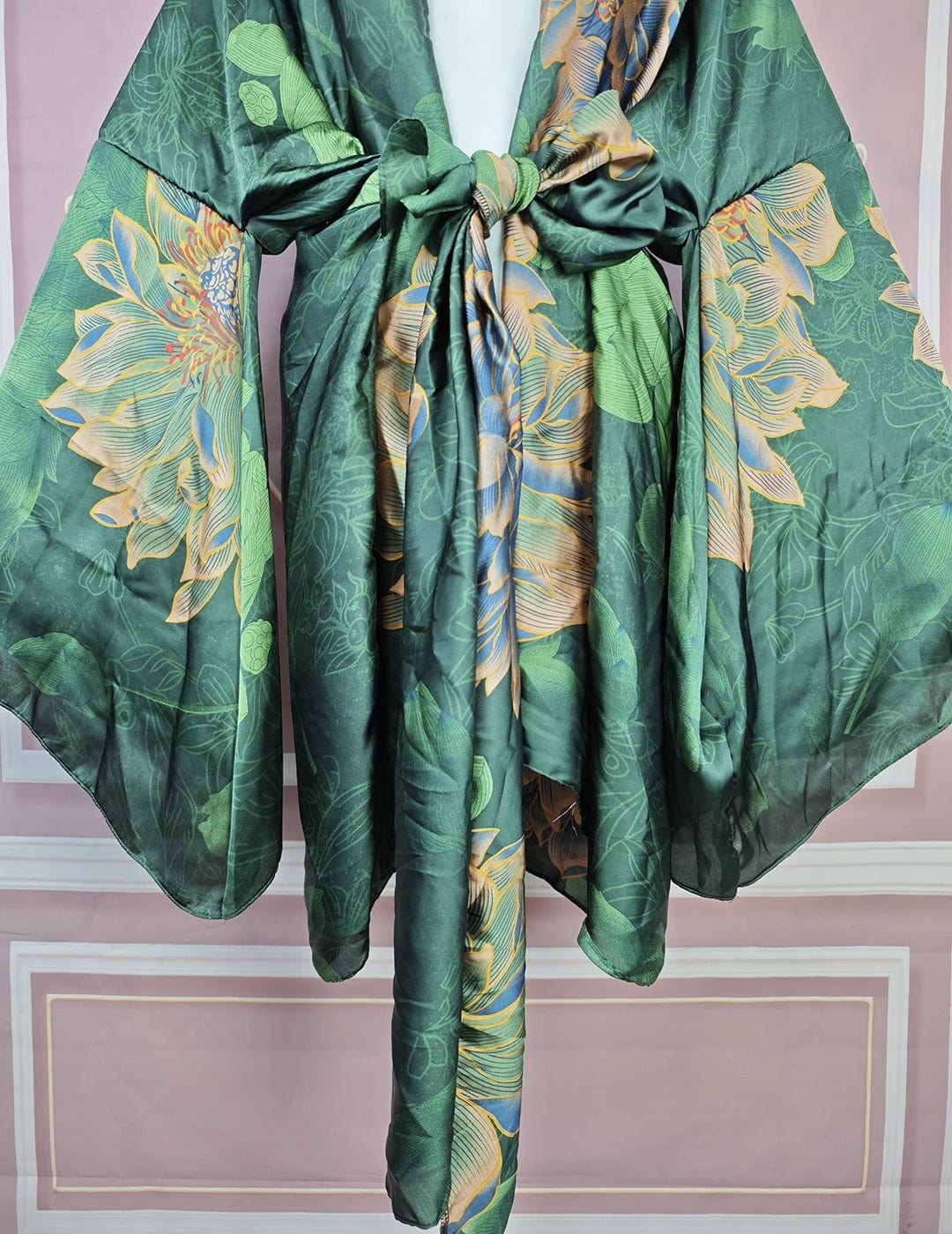 SAINT CHIC Robes MAJESTY Kimono