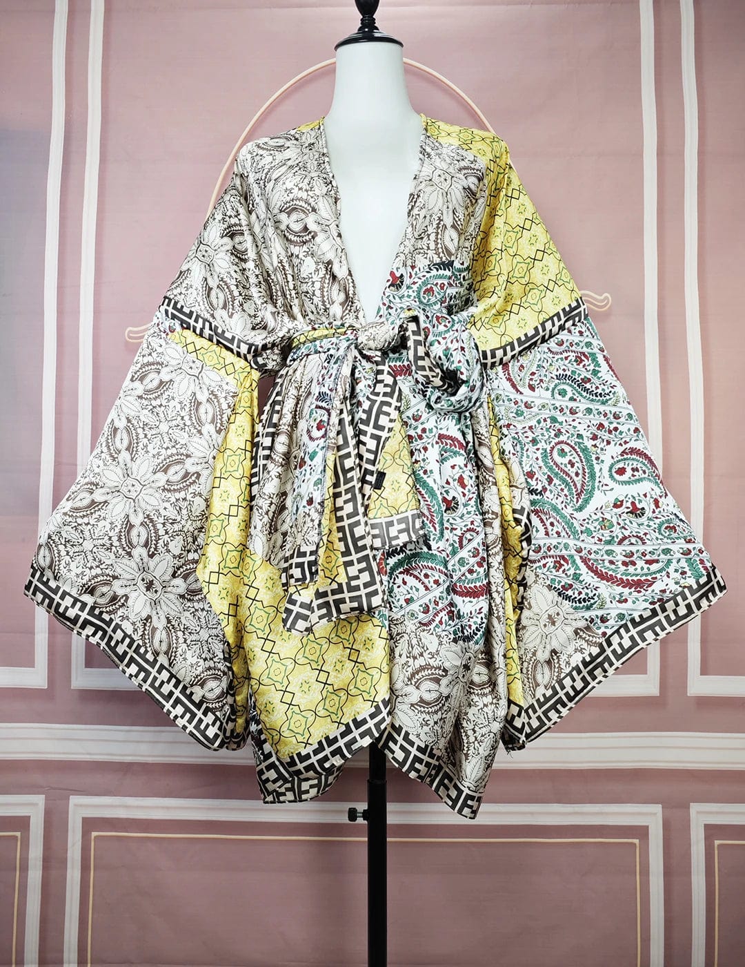 SAINT CHIC Robes MAJESTY Kimono