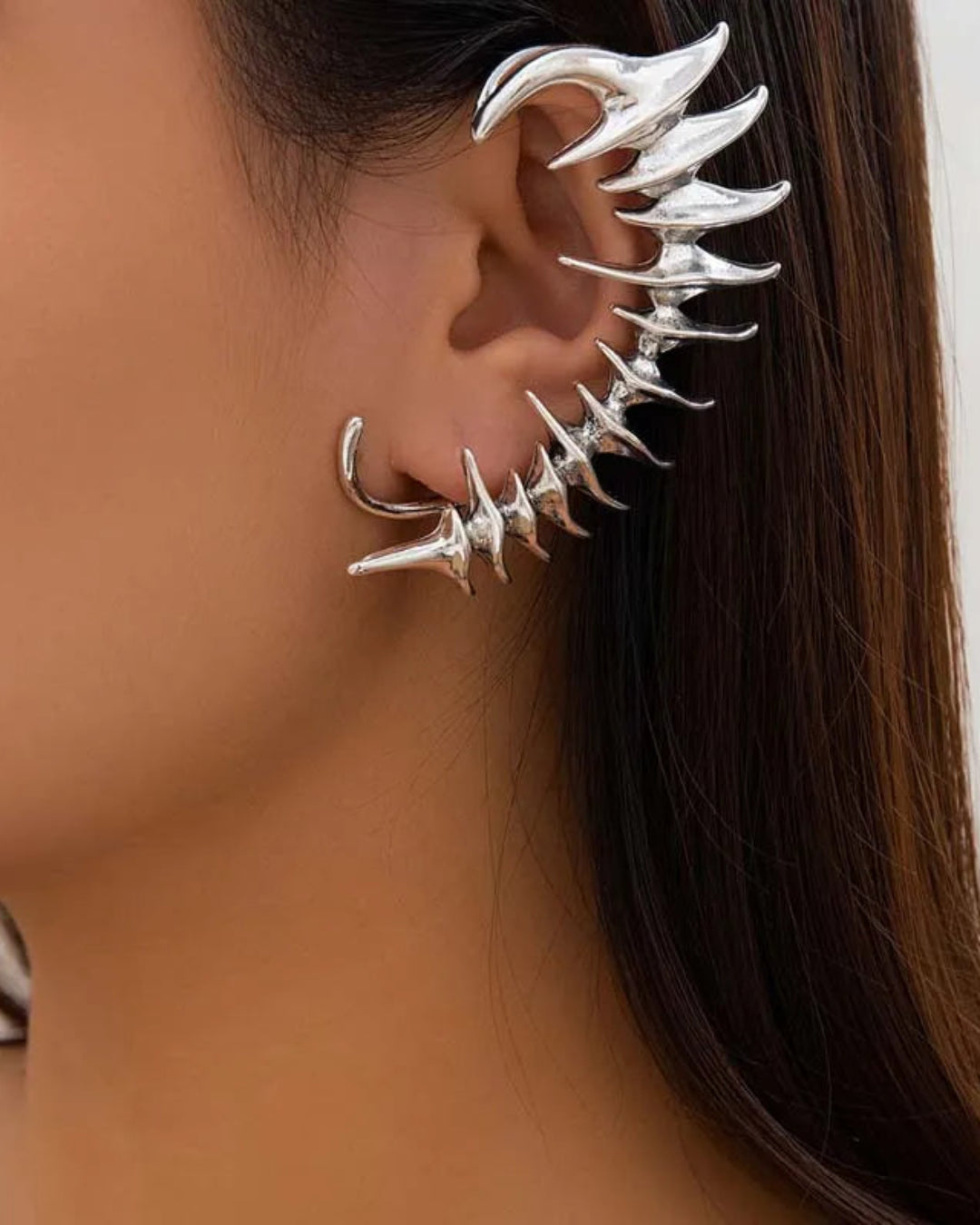 SPIRE Ear Cuff-earring-SAINT CHIC Image principale du produit
