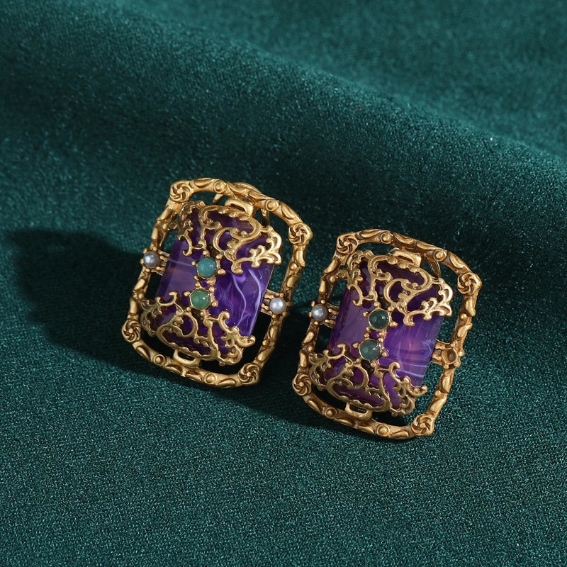 AMETHYST Stone Stud Earrings Image principale du produit