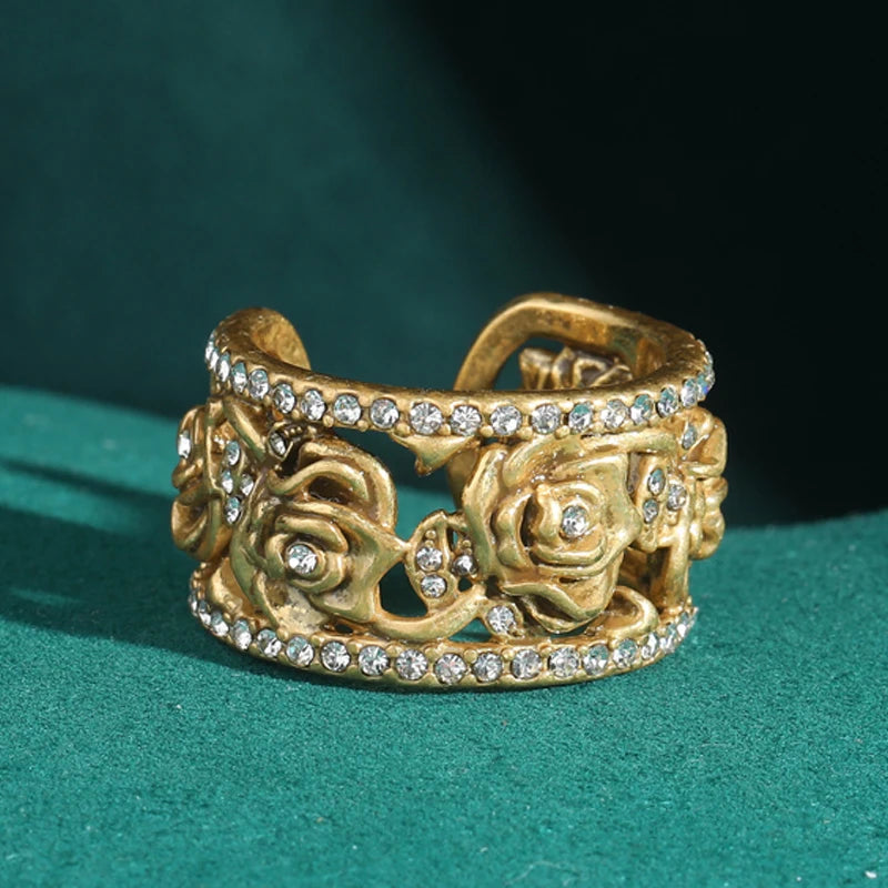 CAMELIA Cocktail Ring