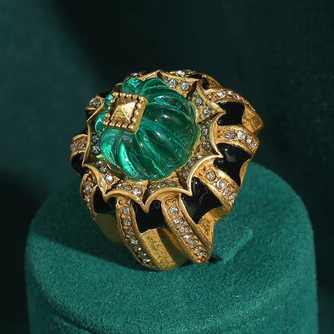 EMERALD EMPRESS Ring