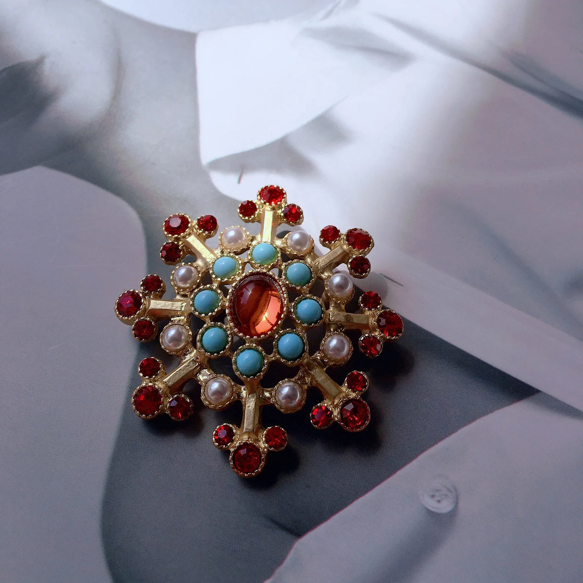 REGALIA Gemstone Brooch