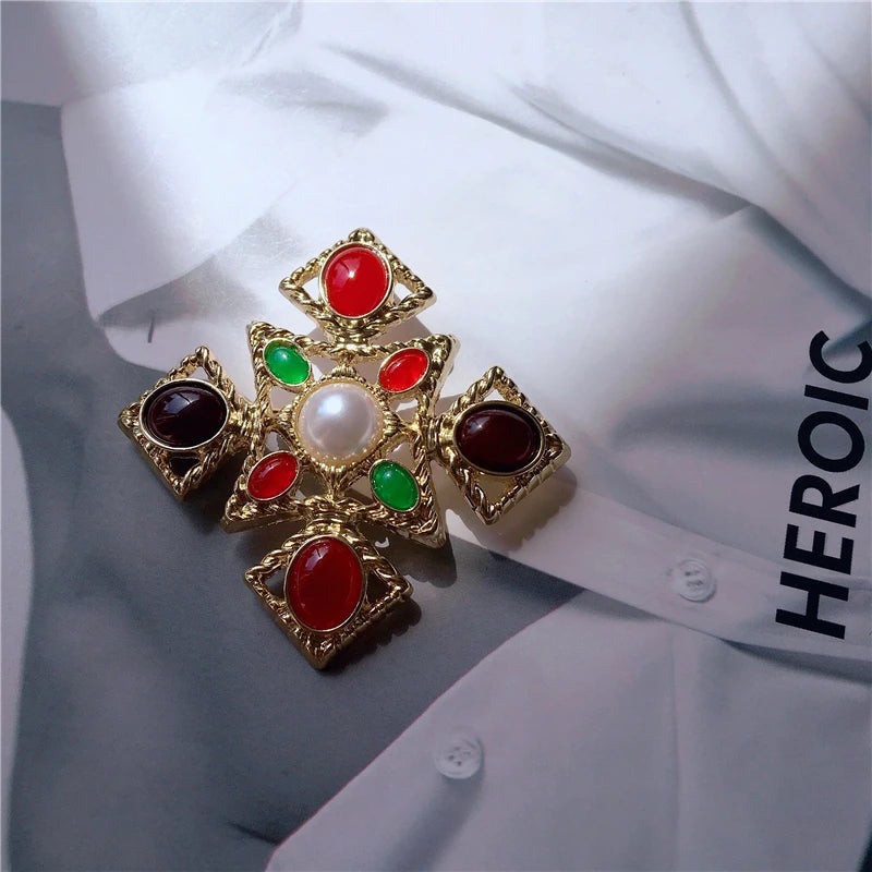 REGALIA Gemstone Brooch