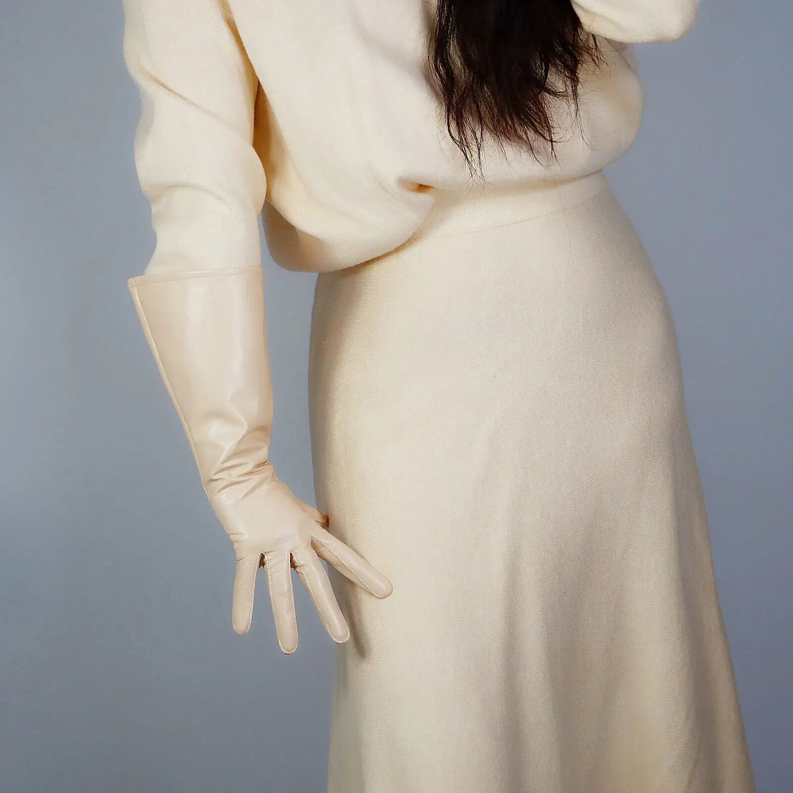 AVENUE Leather Glove