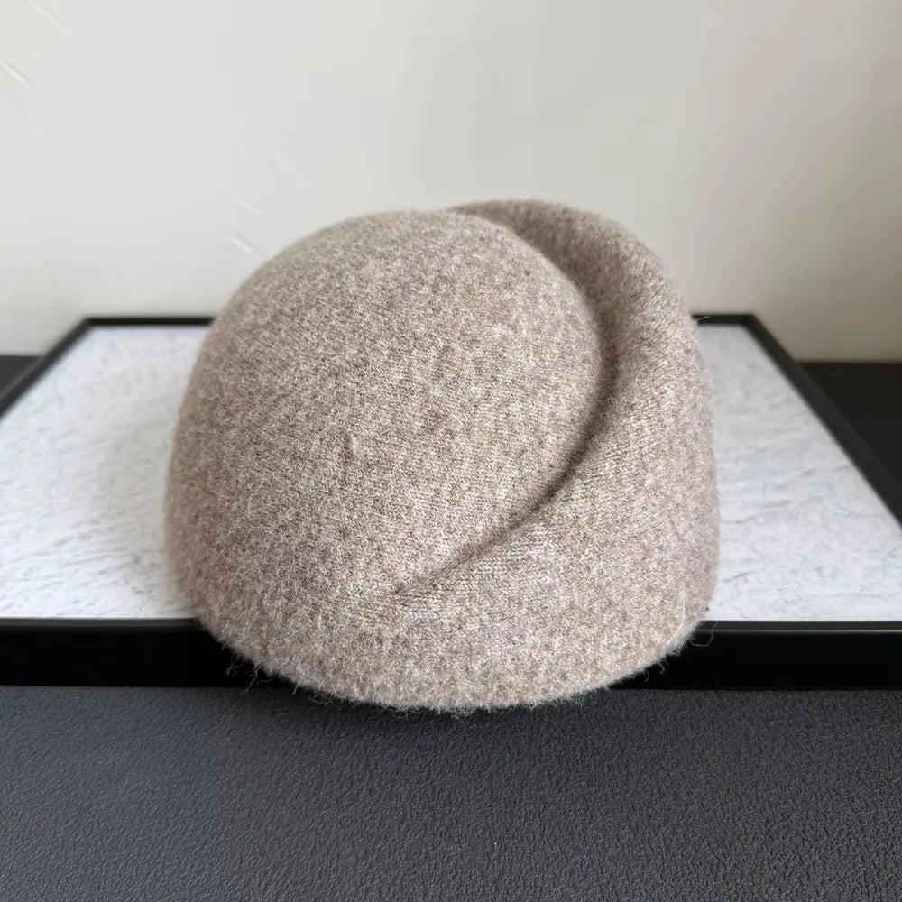 CLEO Beret