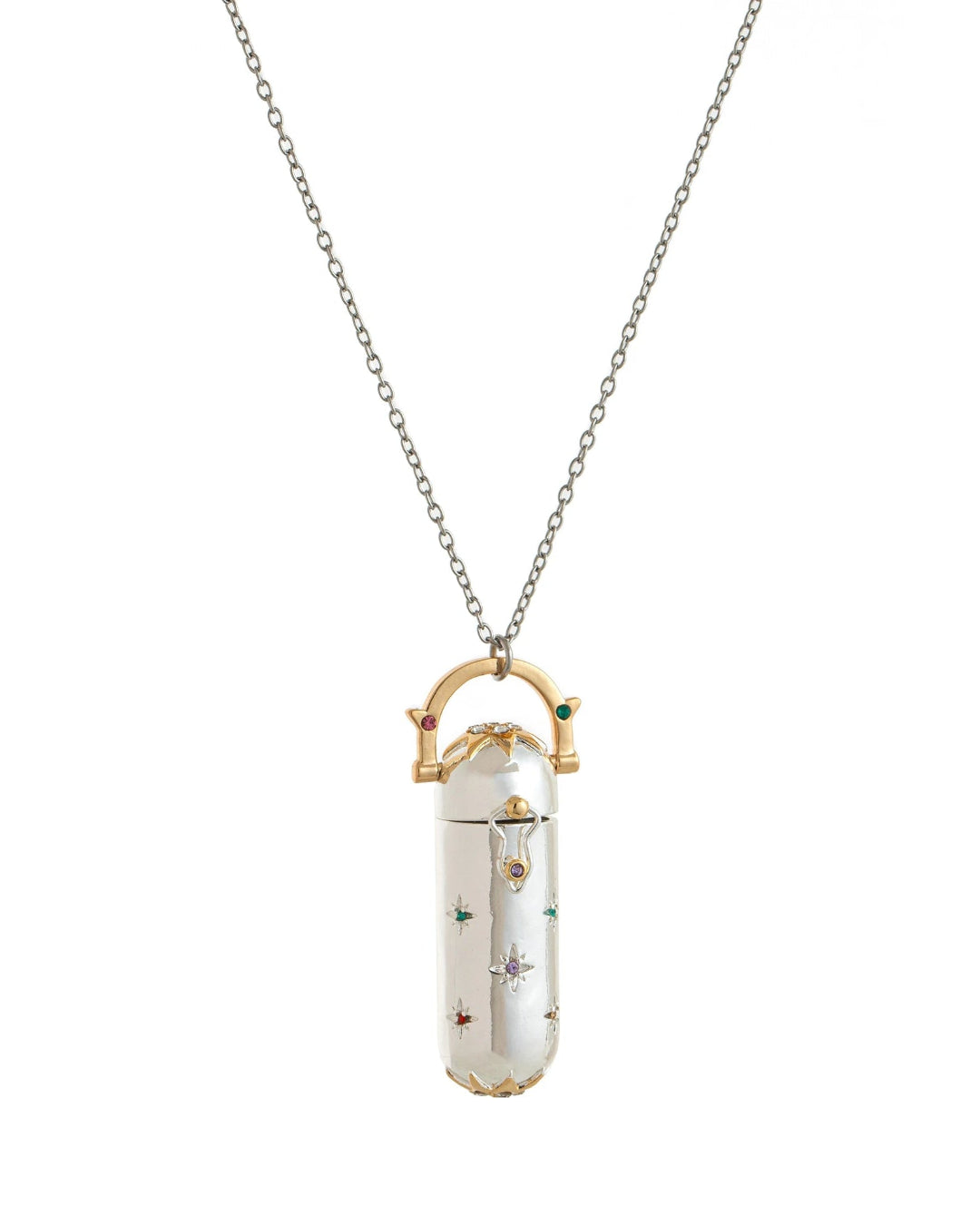 Necklace with a pendant on a white background Image principale du produit