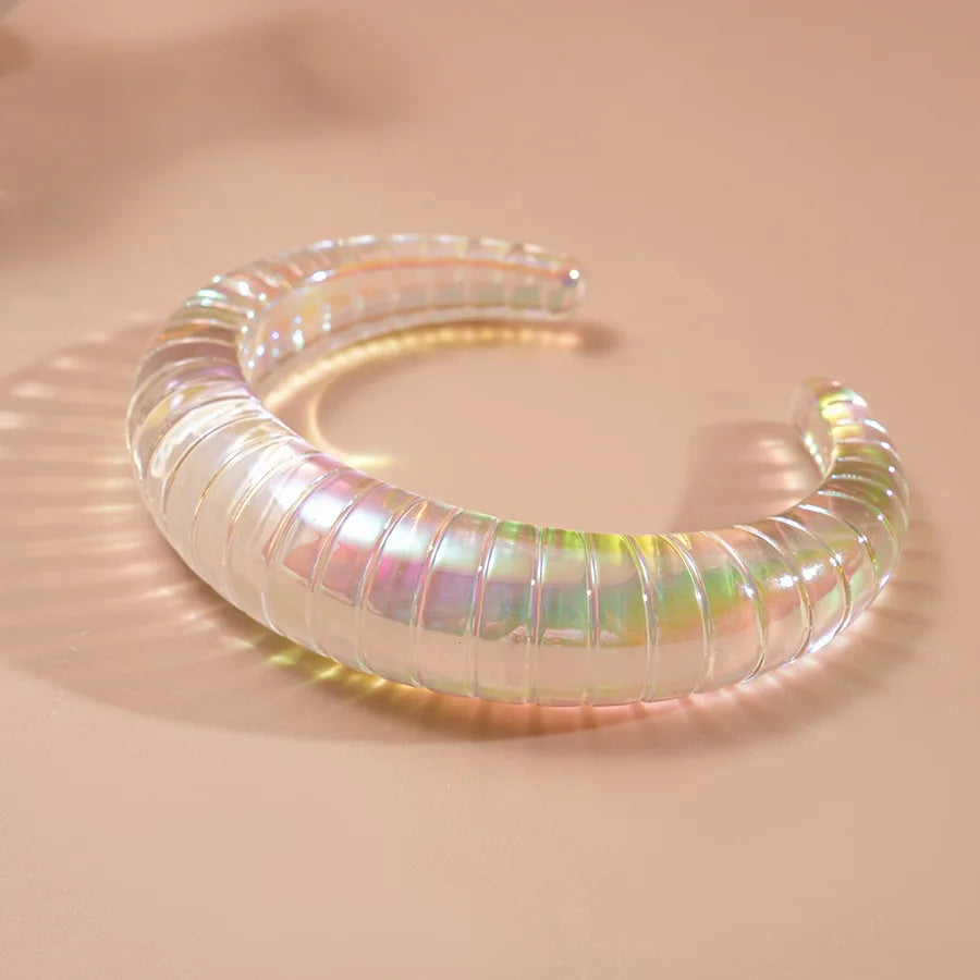 LUCENT Acrylic Cuff