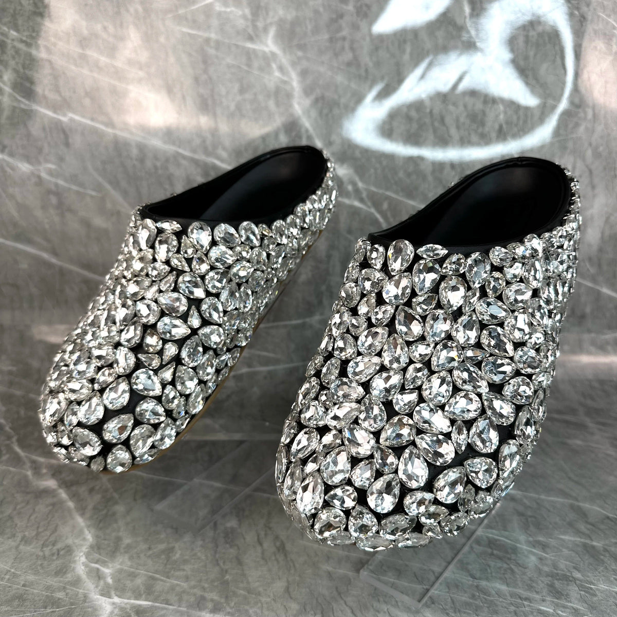 CRYSTAL DRENCH Slides-shoe-SAINT CHIC-7-SAINT CHIC
