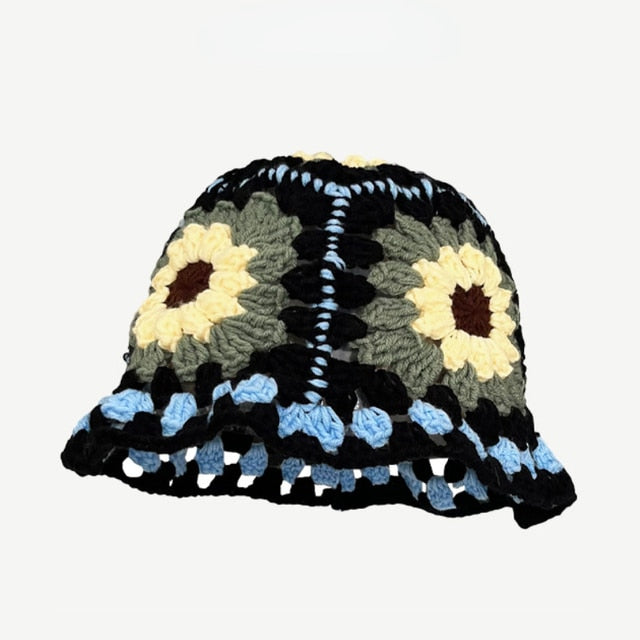 Paix Crochet Bucket Hat, Green Flower